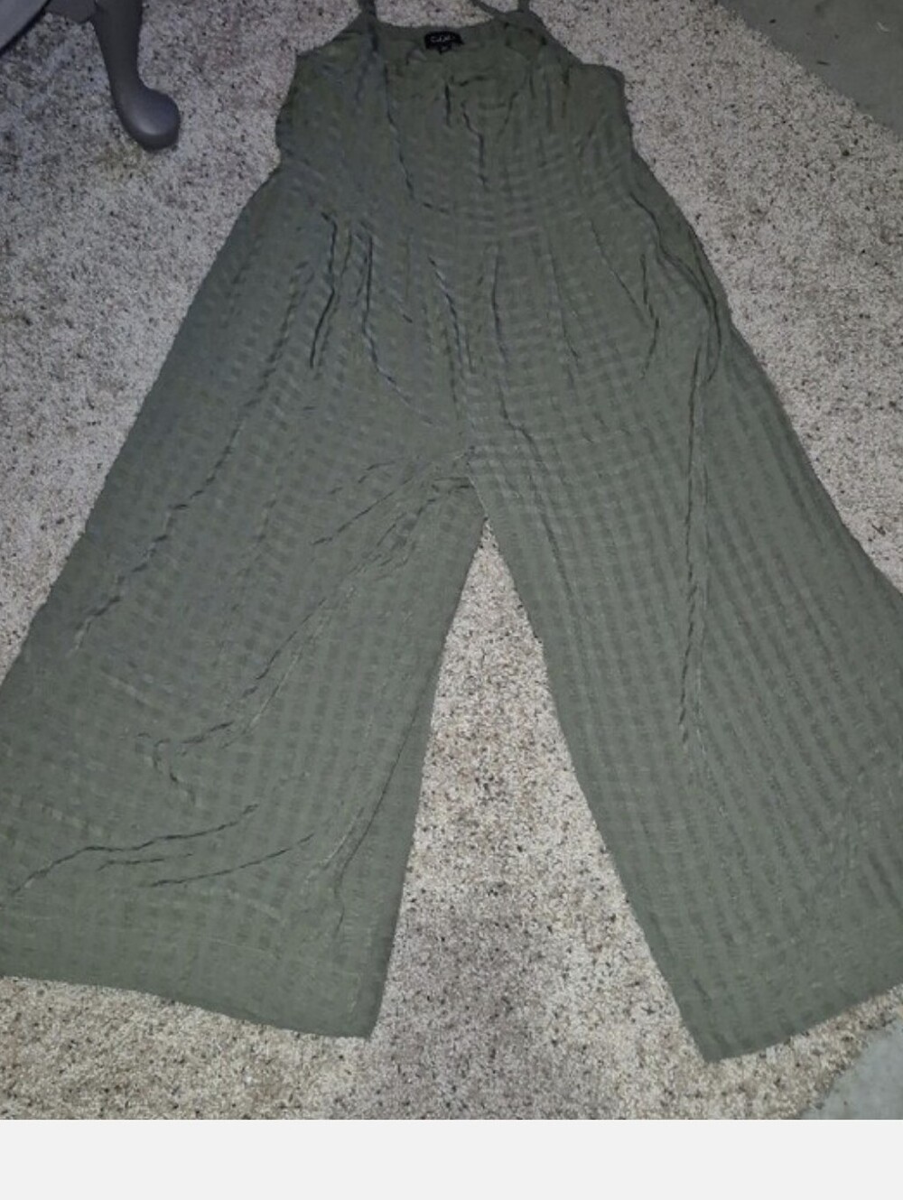 Light Olive Green Wide-Leg Textured Jumpsuit with Adjustable Straps 25 In Inseam